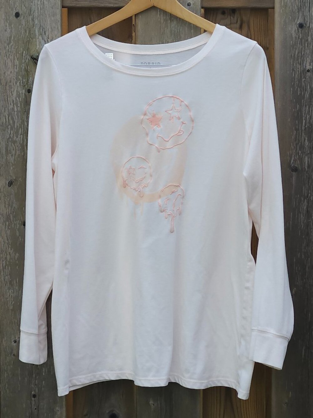 TORRID Smiley Doodles Classic Fit Jersey Crew Neck Long Sleeve Tee Size 1